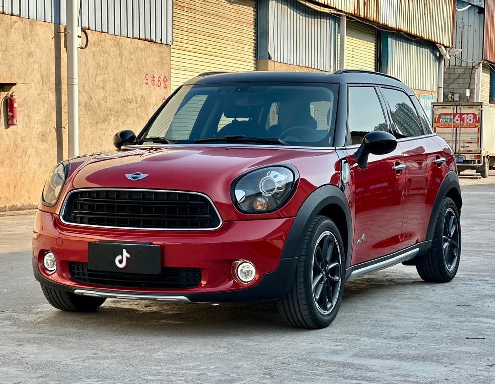 MINI COUNTRYMAN 2016 — фото автомобиля