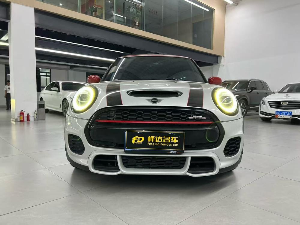 MINI JCW 2021 — фото автомобиля