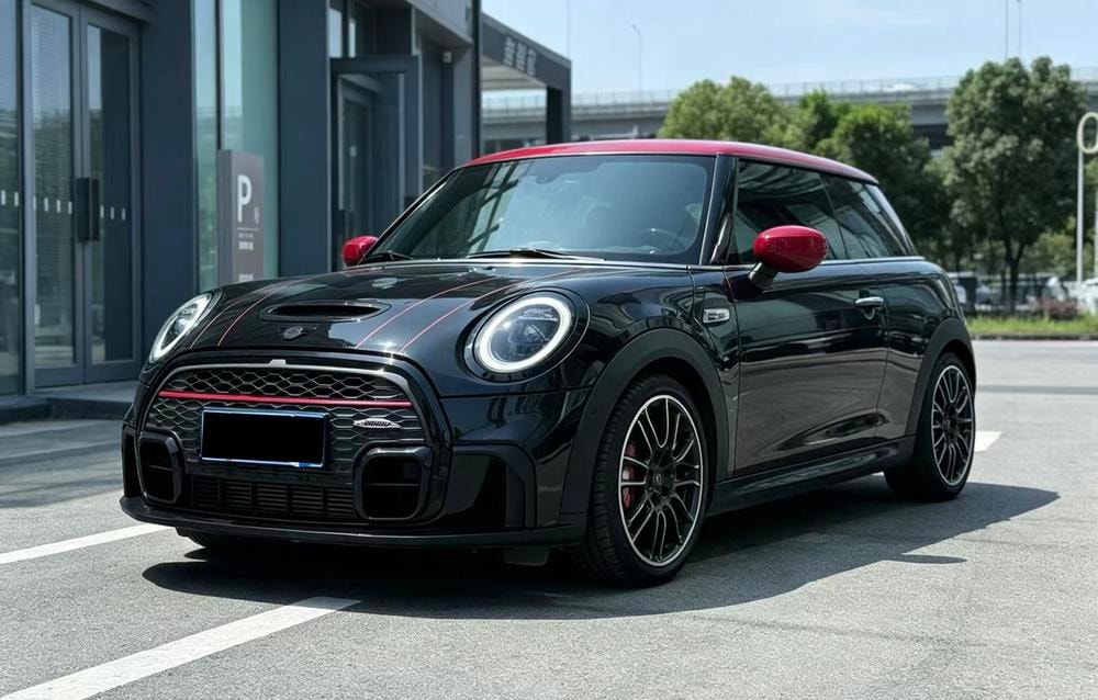 MINI JCW 2022 — фото автомобиля 1