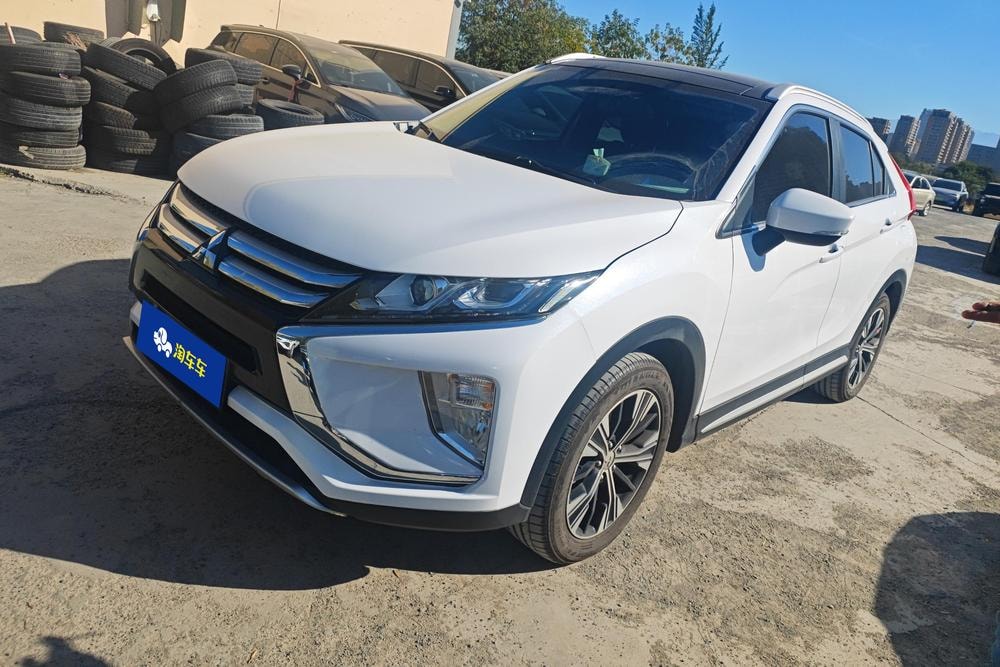 Mitsubishi Eclipse Cross 2021 — фото автомобиля