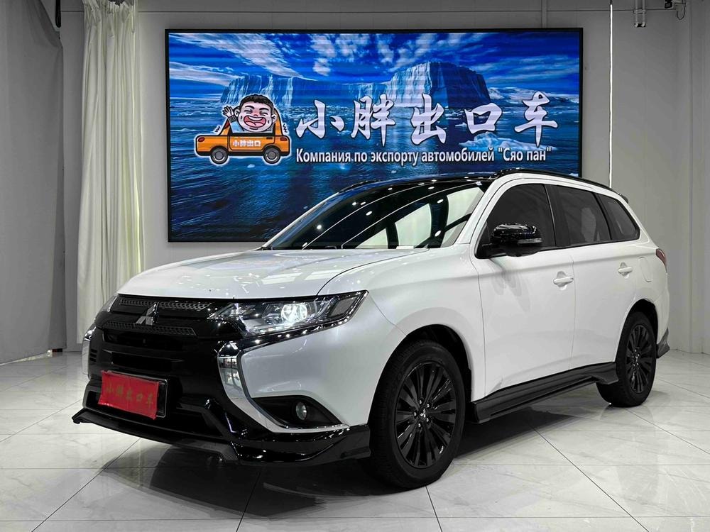 Mitsubishi Outlander 2021 — фото автомобиля