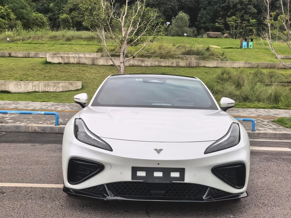 Neta GT 2023 — фото автомобиля 1