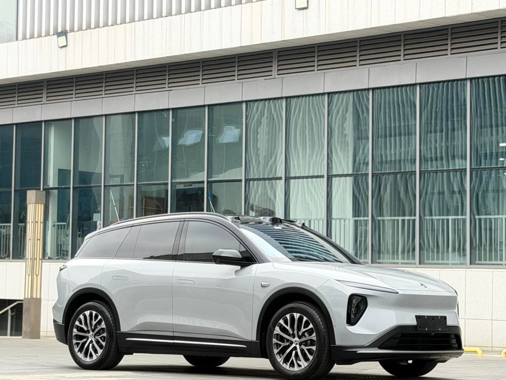 NIO ES6 2024 — фото автомобиля 1