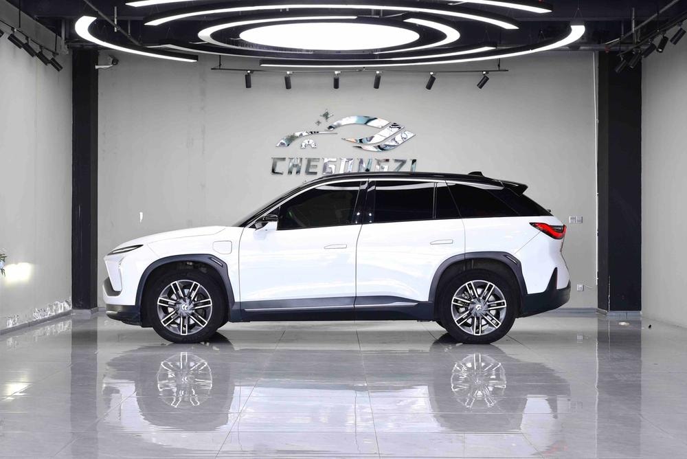 NIO ES6 2020 — фото автомобиля 1