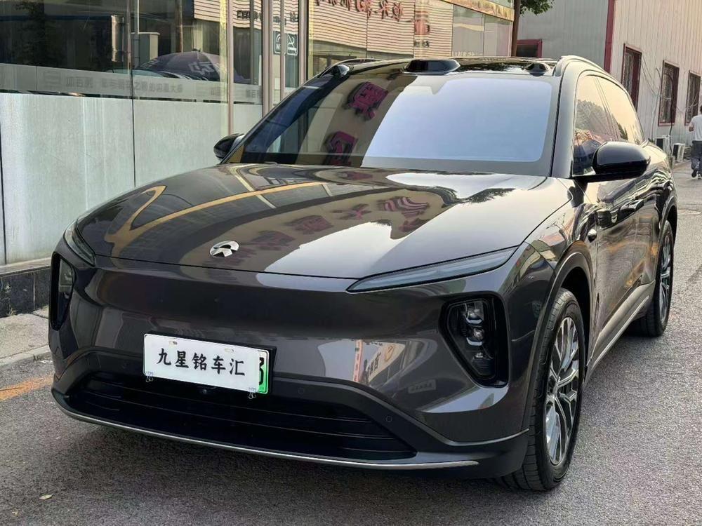 NIO ES6 2024 — фото автомобиля 1