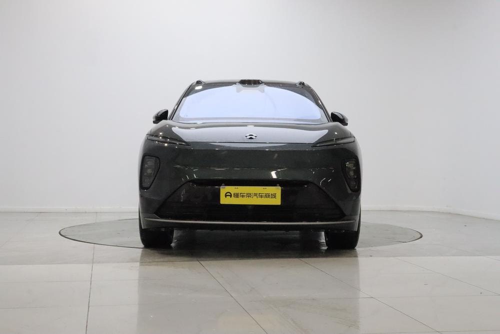 NIO ES8 2023 — фото автомобиля