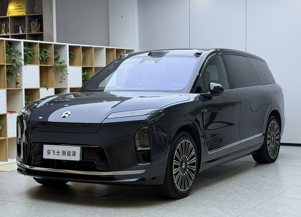 NIO ES8 2026 — фото автомобиля