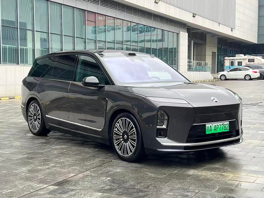 NIO ES8 2026 — фото автомобиля