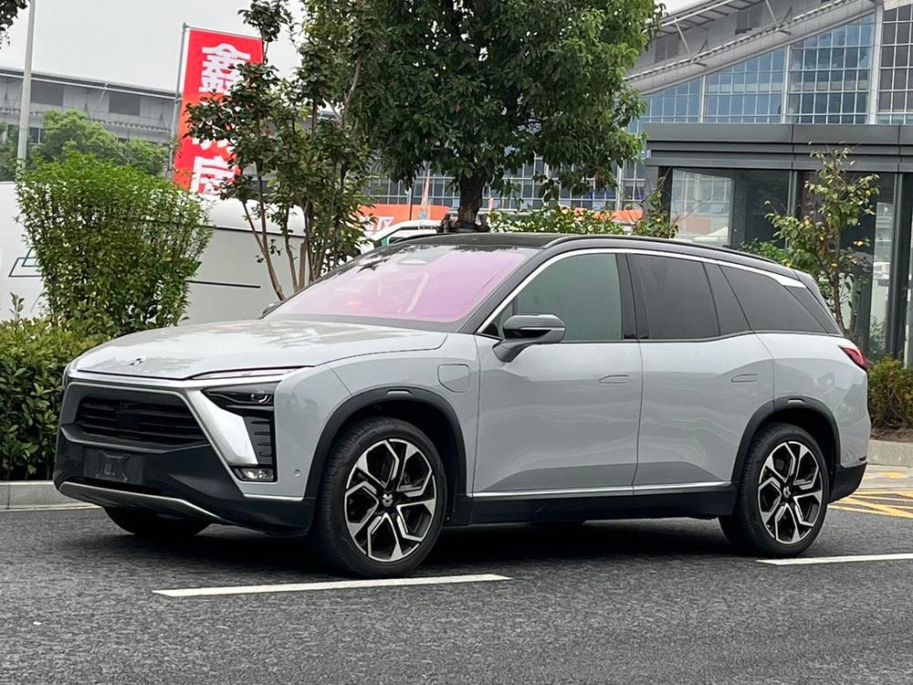 NIO ES8 2020 — фото автомобиля 1