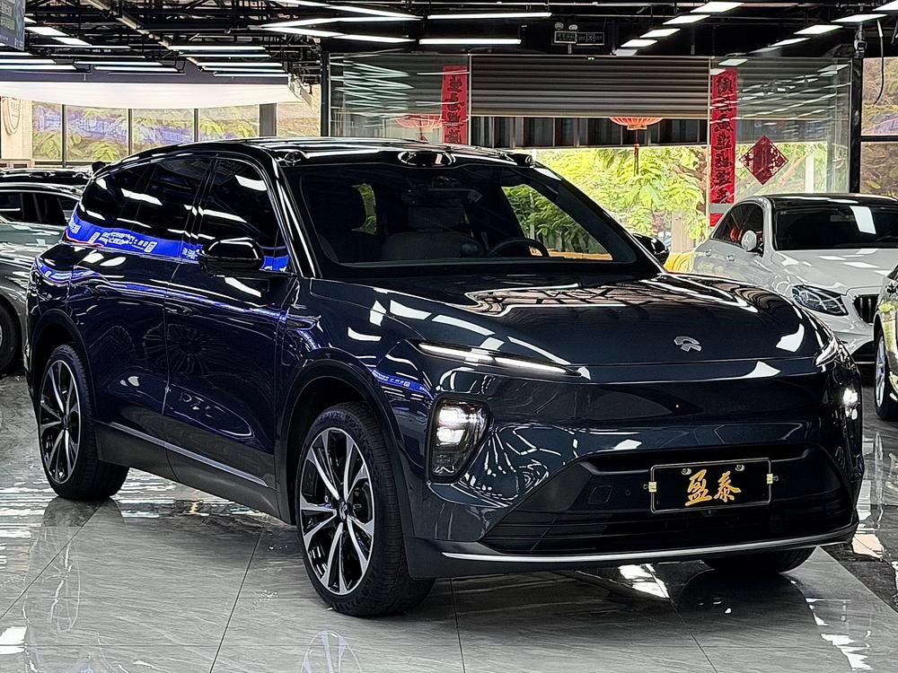 NIO ES8 2024 — фото автомобиля
