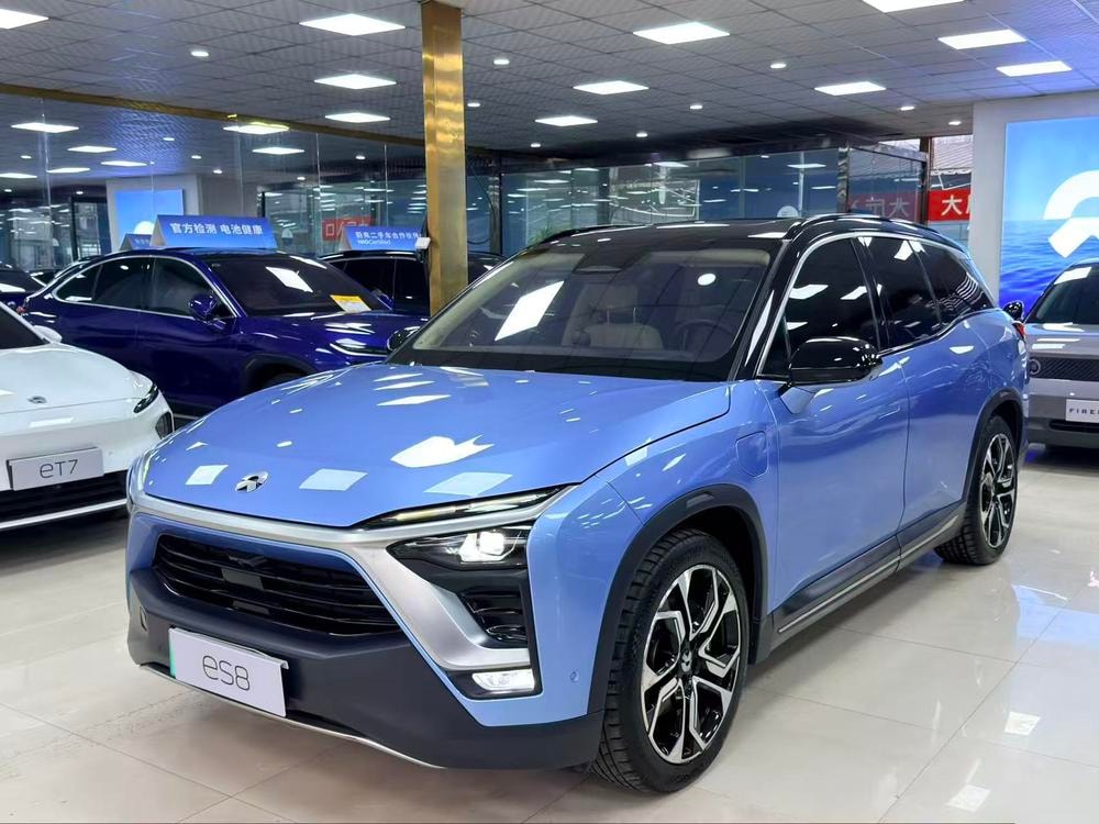 NIO ES8 2018 — фото автомобиля