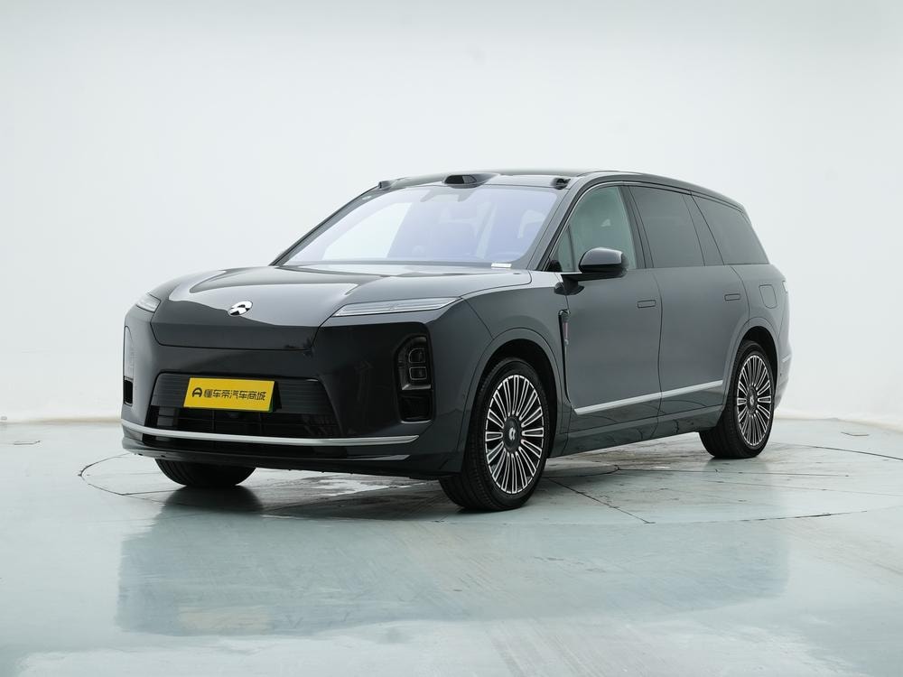 NIO ES8 2026 — фото автомобиля