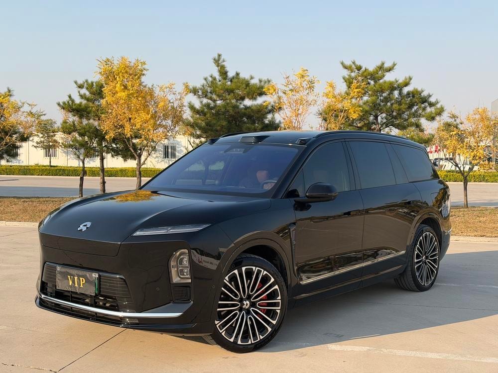 NIO ES8 2026 — фото автомобиля