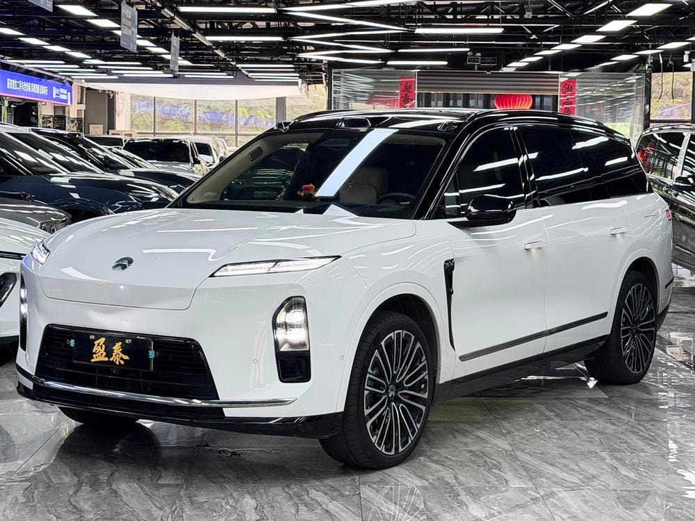 NIO ES8 2026 — фото автомобиля 1