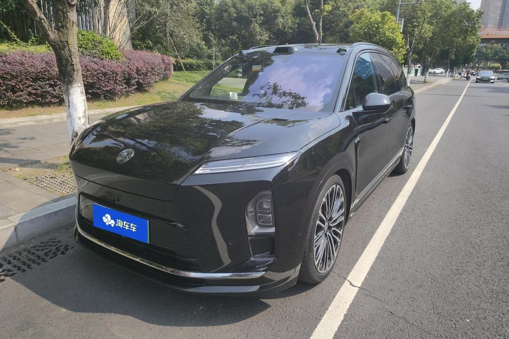 NIO ES8 2026 — фото автомобиля