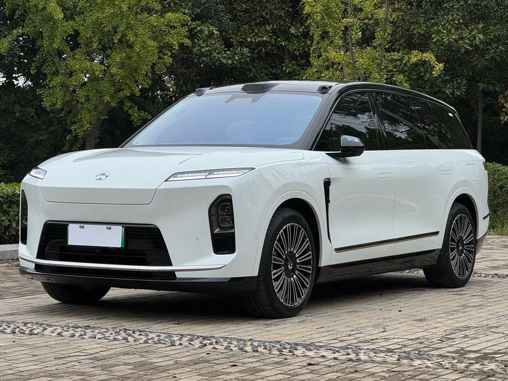 NIO ES8 2026 — фото автомобиля