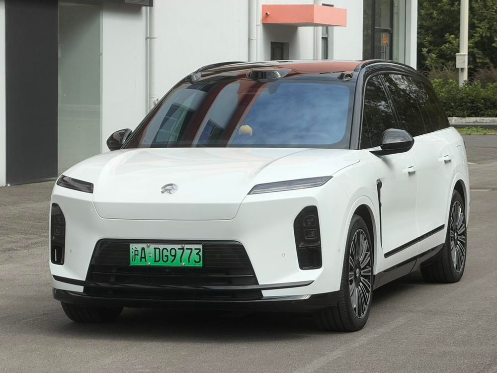 NIO ES8 2026 — фото автомобиля
