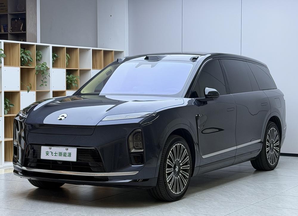 NIO ES8 2026 — фото автомобиля