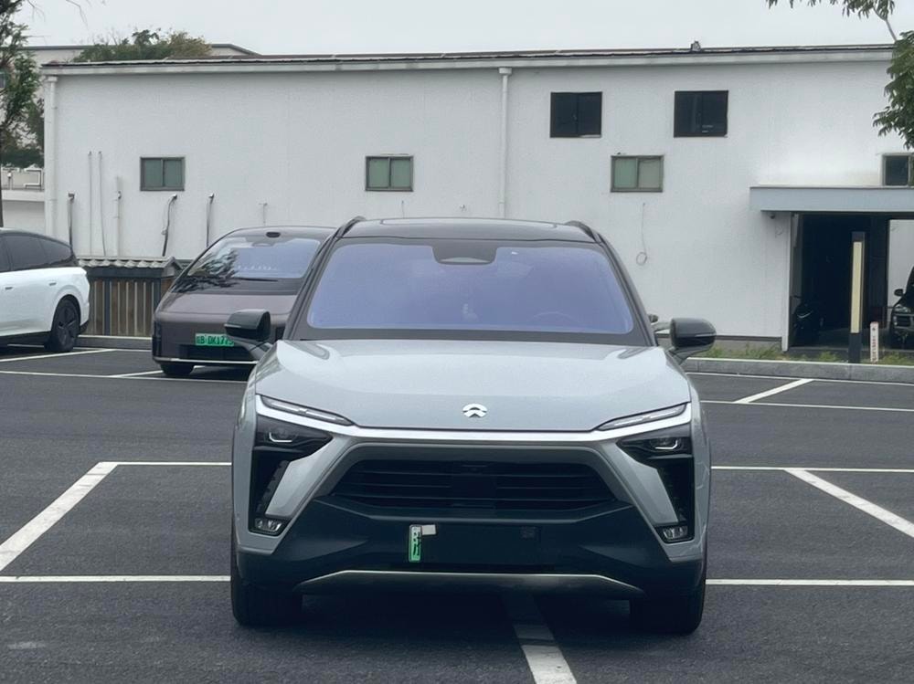 NIO ES8 2020 — фото автомобиля