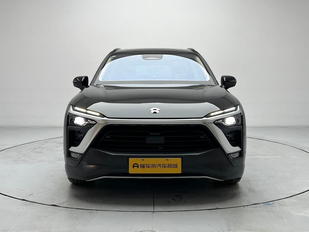 NIO ES8 2018 — фото автомобиля 1