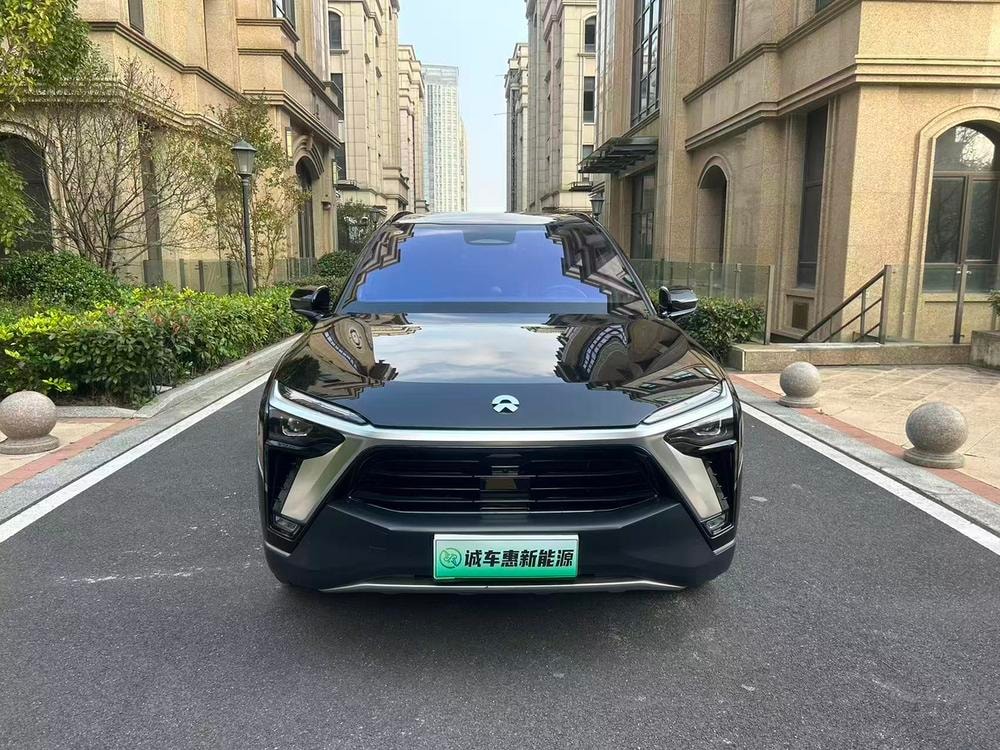 NIO ES8 2020 — фото автомобиля