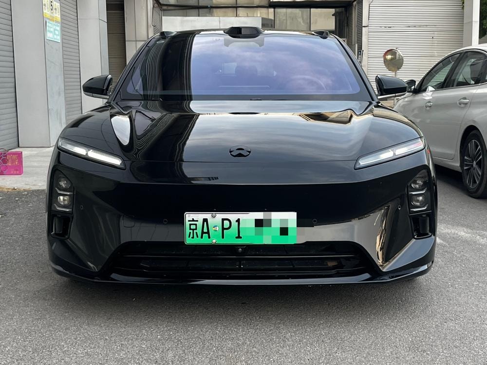 NIO ET5 2025 — фото автомобиля