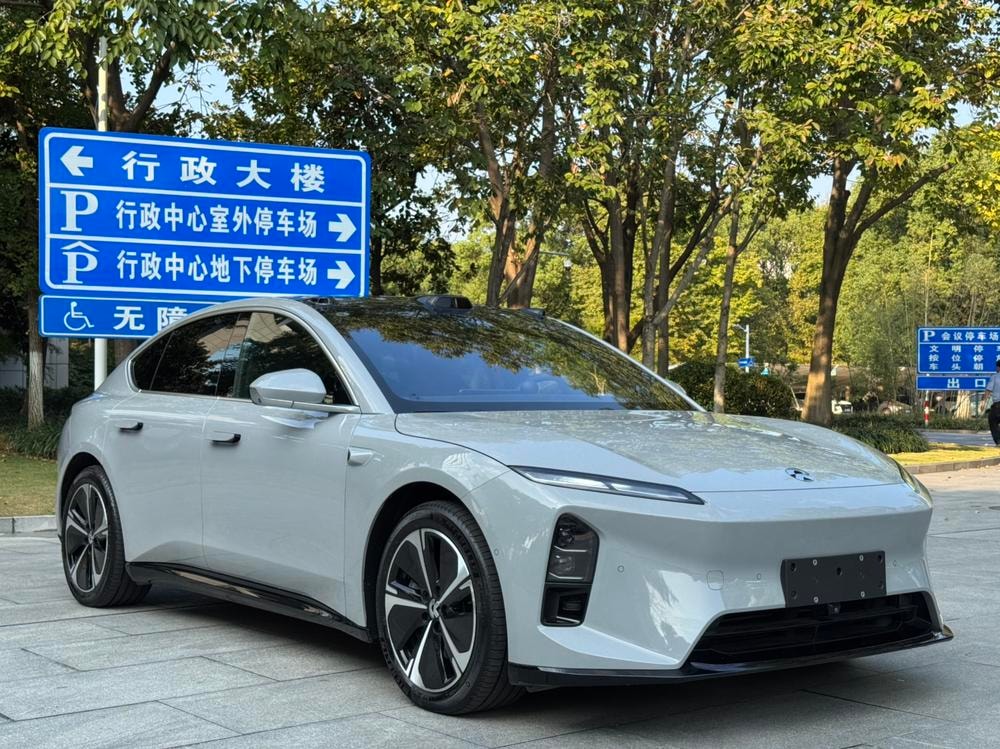 NIO ET5 2025 — фото автомобиля