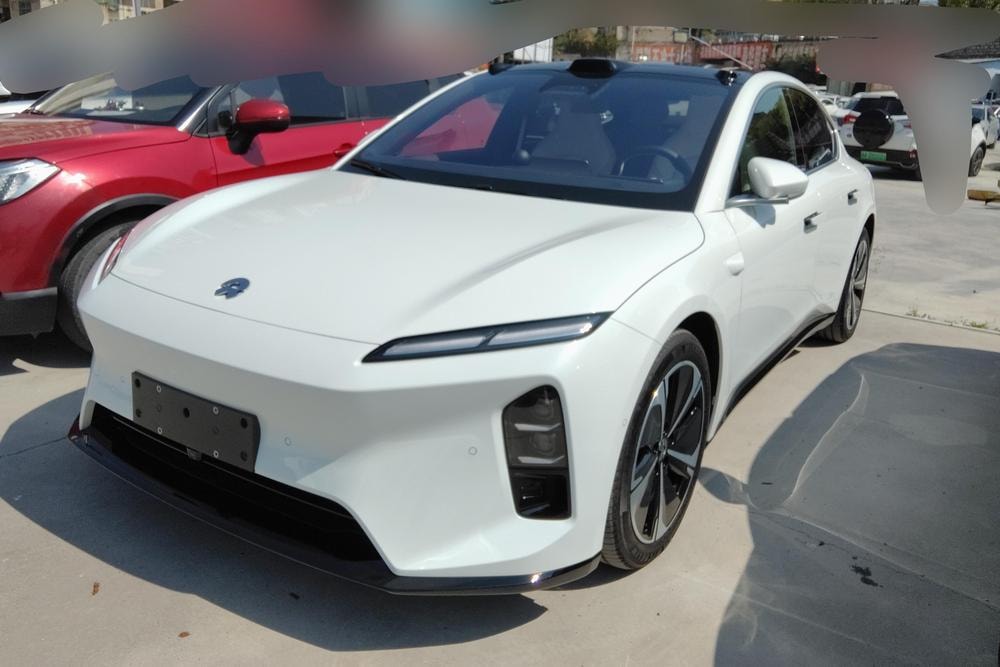 NIO ET5 2025 — фото автомобиля