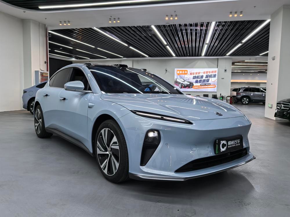 NIO ET5 2024 — фото автомобиля 1