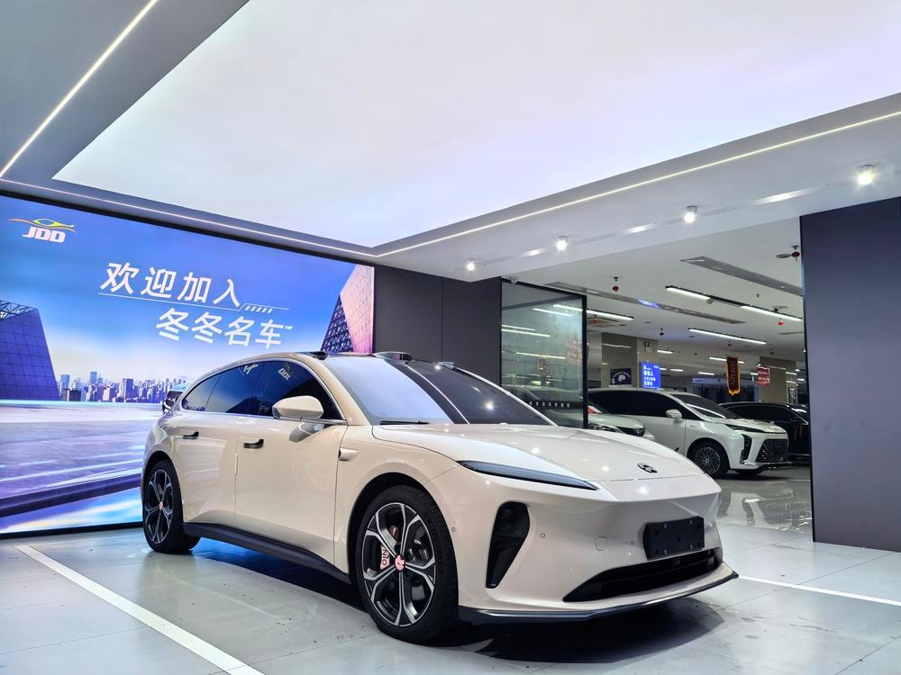 NIO ET5T 2024 — фото автомобиля