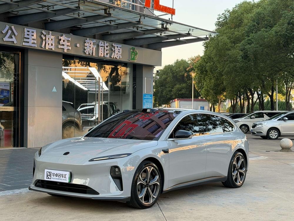 NIO ET5T 2024 — фото автомобиля 1