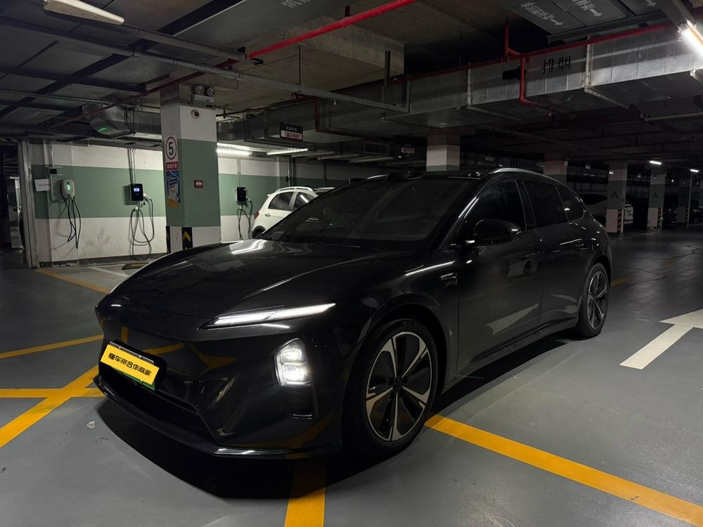 NIO ET5T 2025 — фото автомобиля 1