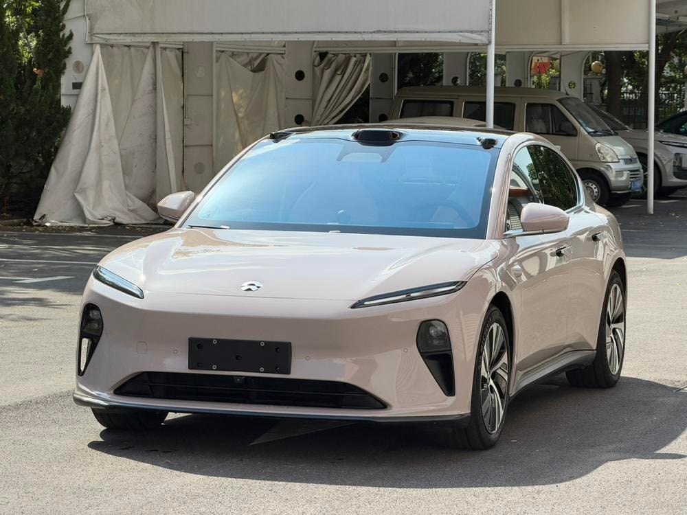 NIO ET5T 2023 — фото автомобиля 1