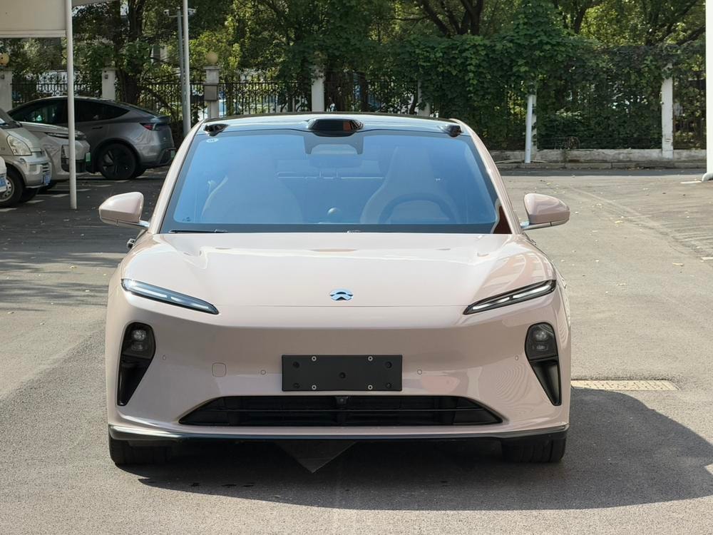 NIO ET5T 2023 — фото автомобиля