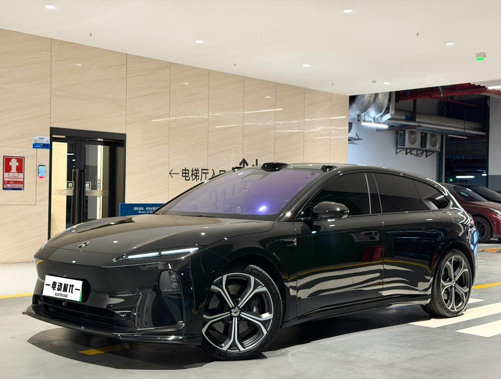 NIO ET5T 2024 — фото автомобиля 1