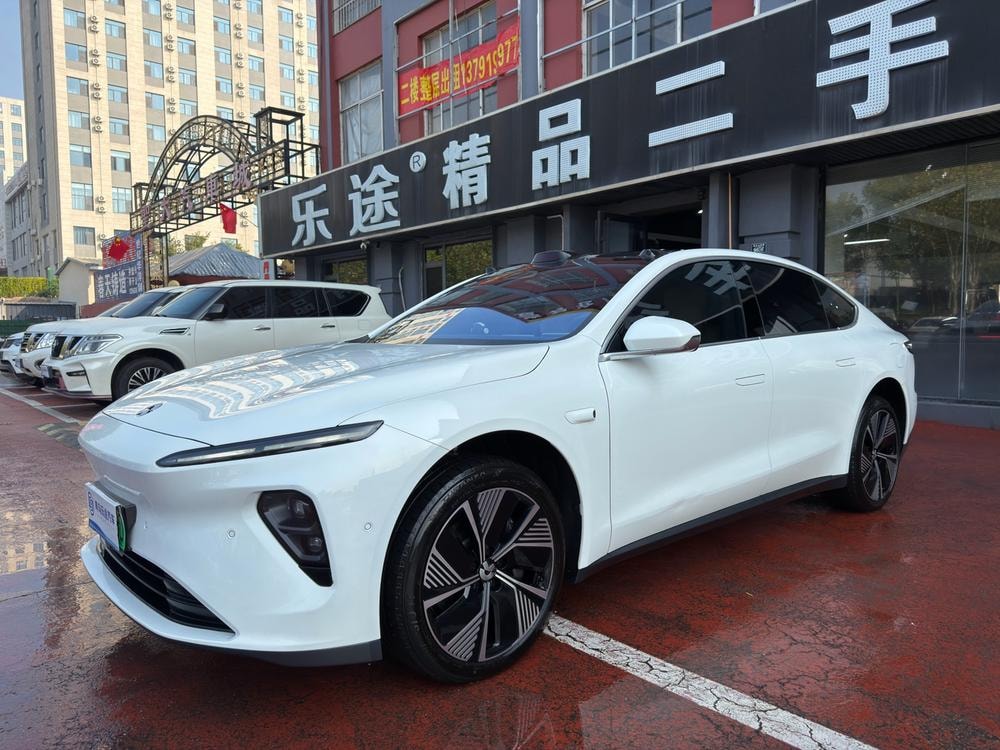 NIO ET7 2024 — фото автомобиля
