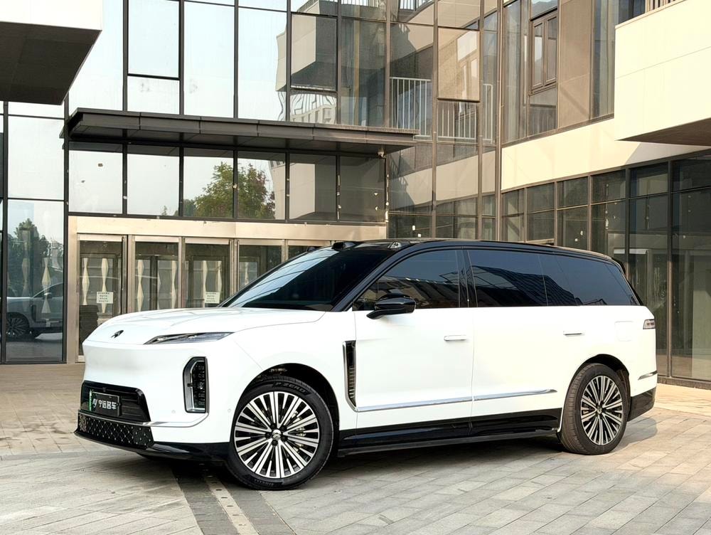 NIO 蔚来ES9 2026 — фото автомобиля