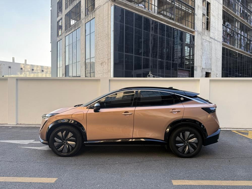 Nissan Ariya 2022 — фото автомобиля