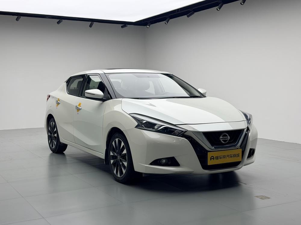 Nissan Bluebird 2016 — фото автомобиля