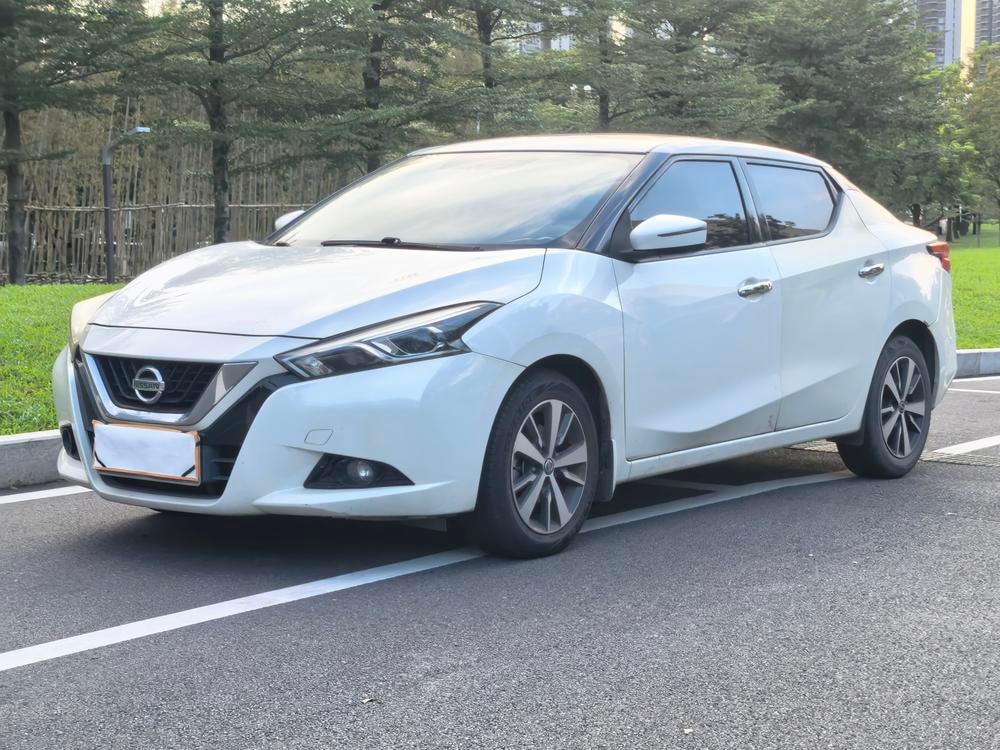 Nissan Bluebird 2019 — фото автомобиля