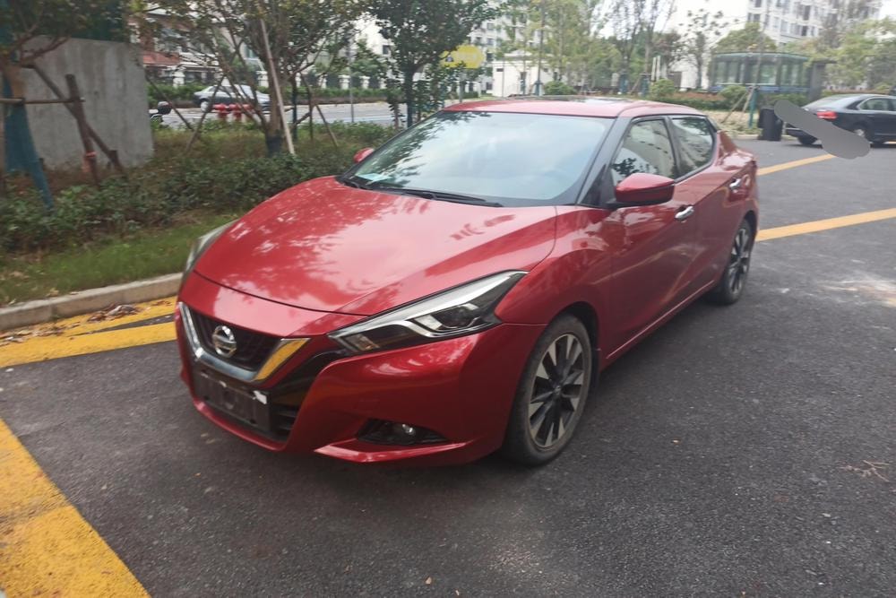 Nissan Bluebird 2019 — фото автомобиля 1