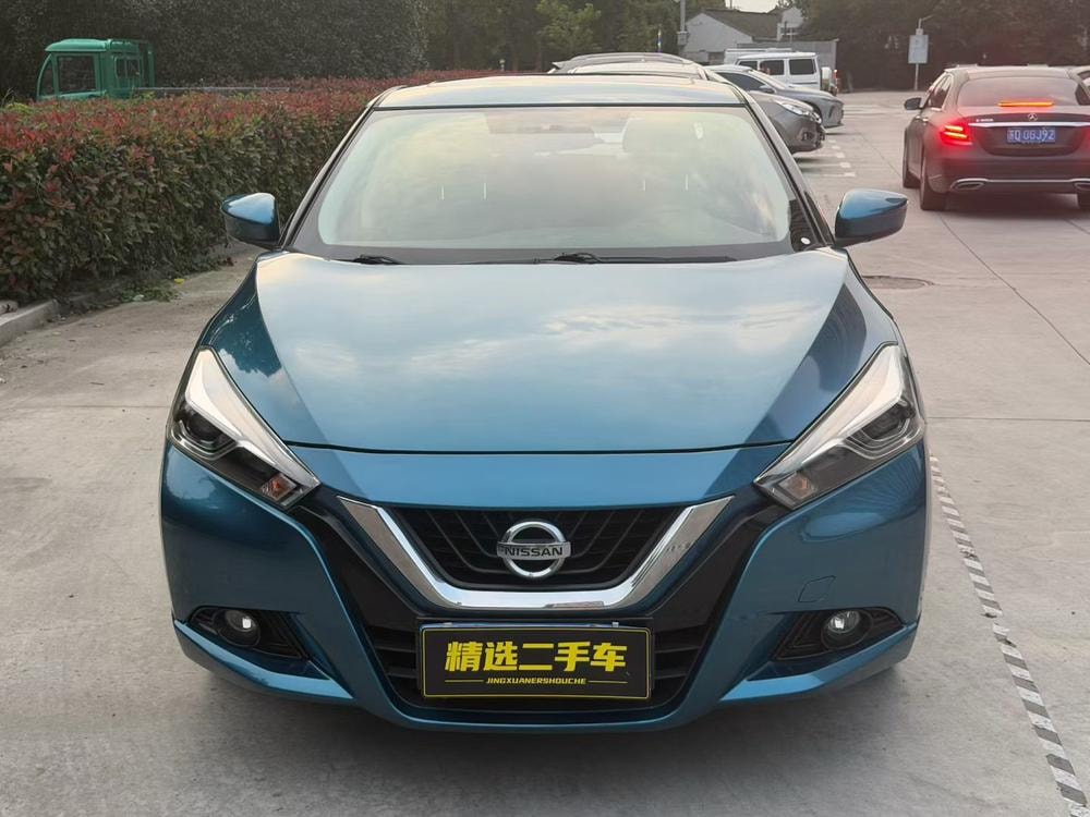 Nissan Bluebird 2016 — фото автомобиля