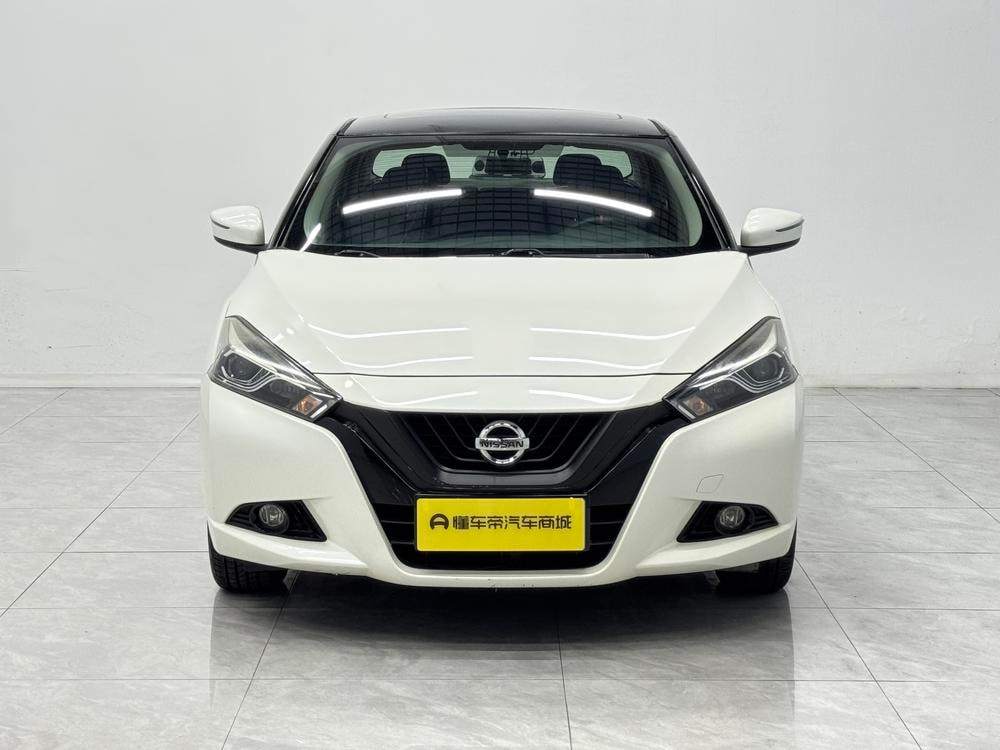 Nissan Bluebird 2019 — фото автомобиля
