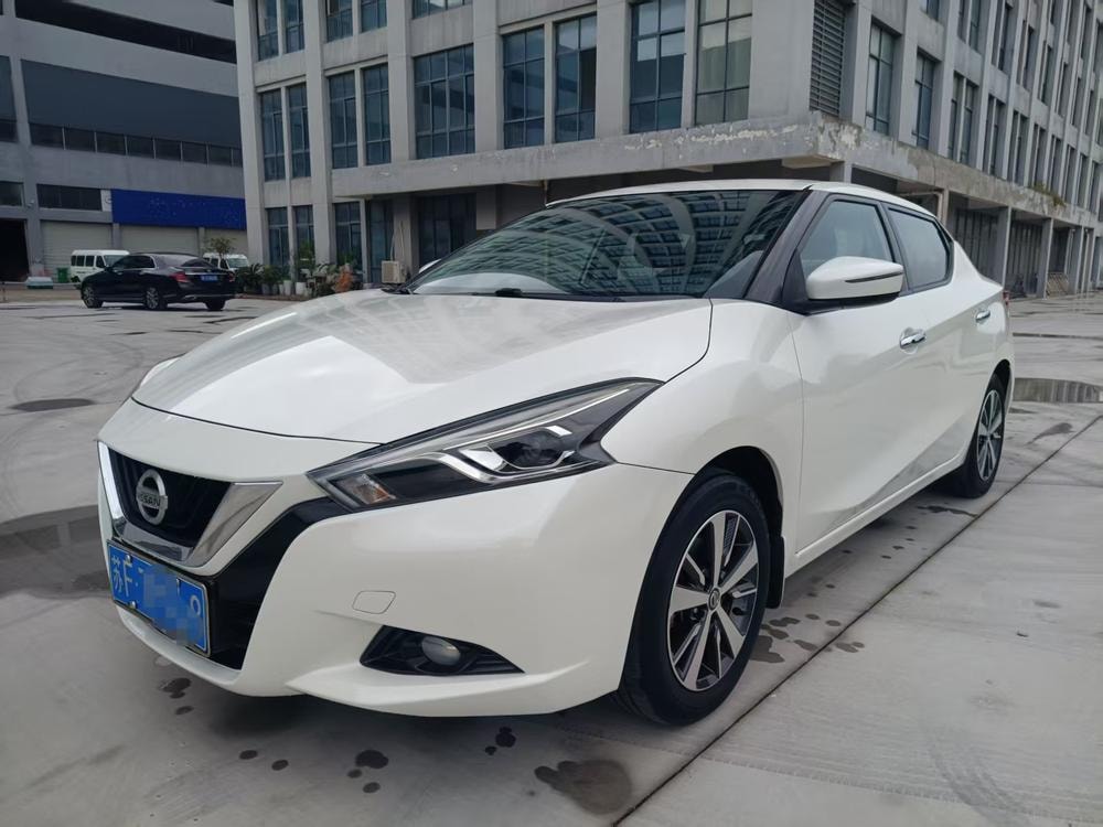 Nissan Bluebird 2019 — фото автомобиля