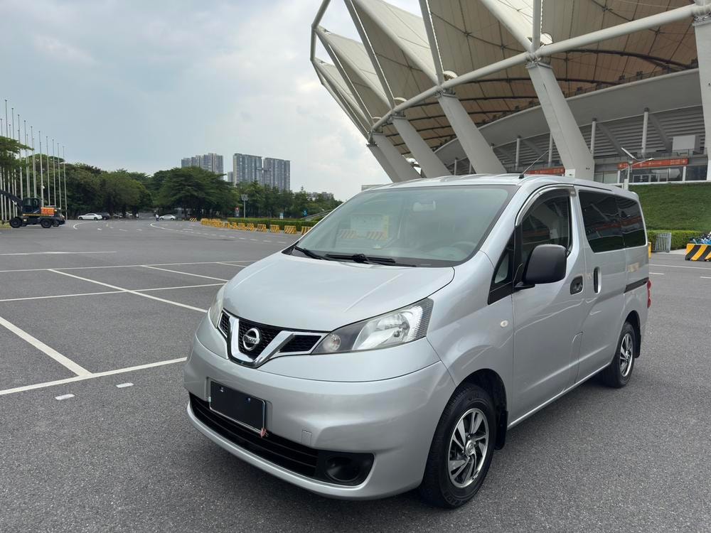Nissan NV200 2014 — фото автомобиля