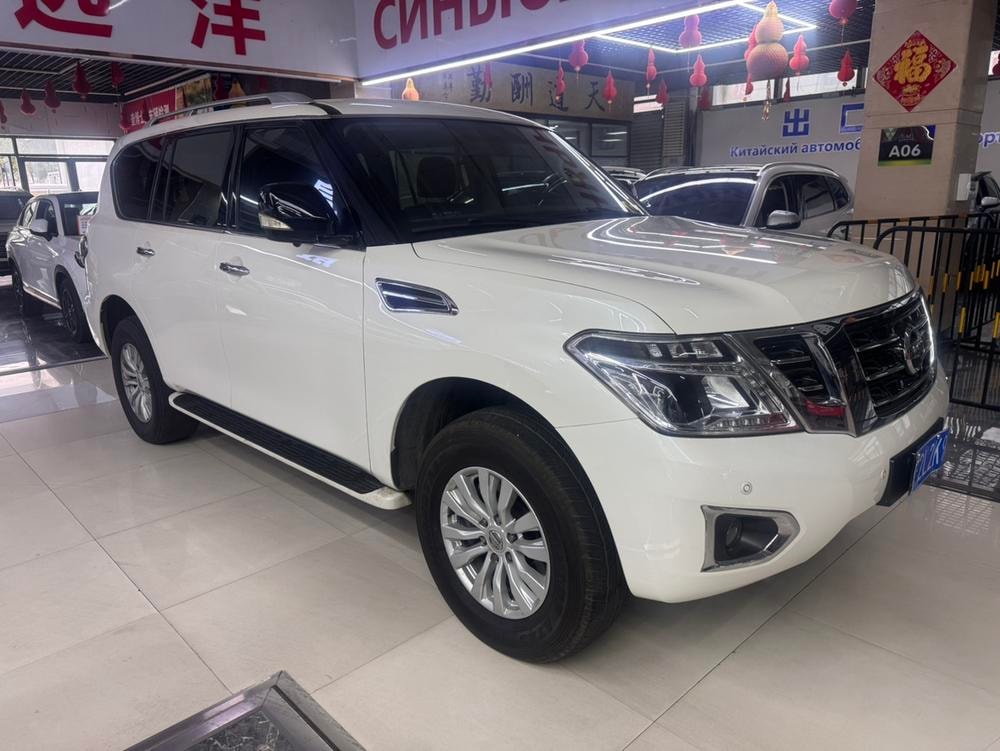 Nissan Patrol 2018 — фото автомобиля
