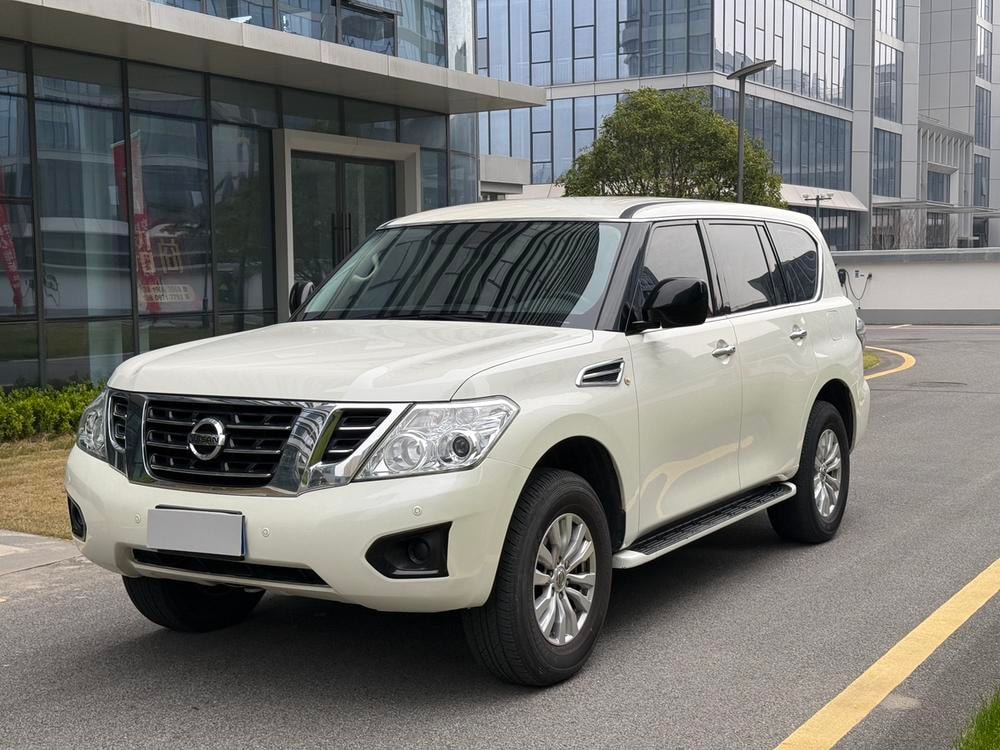 Nissan Patrol 2018 — фото автомобиля 1