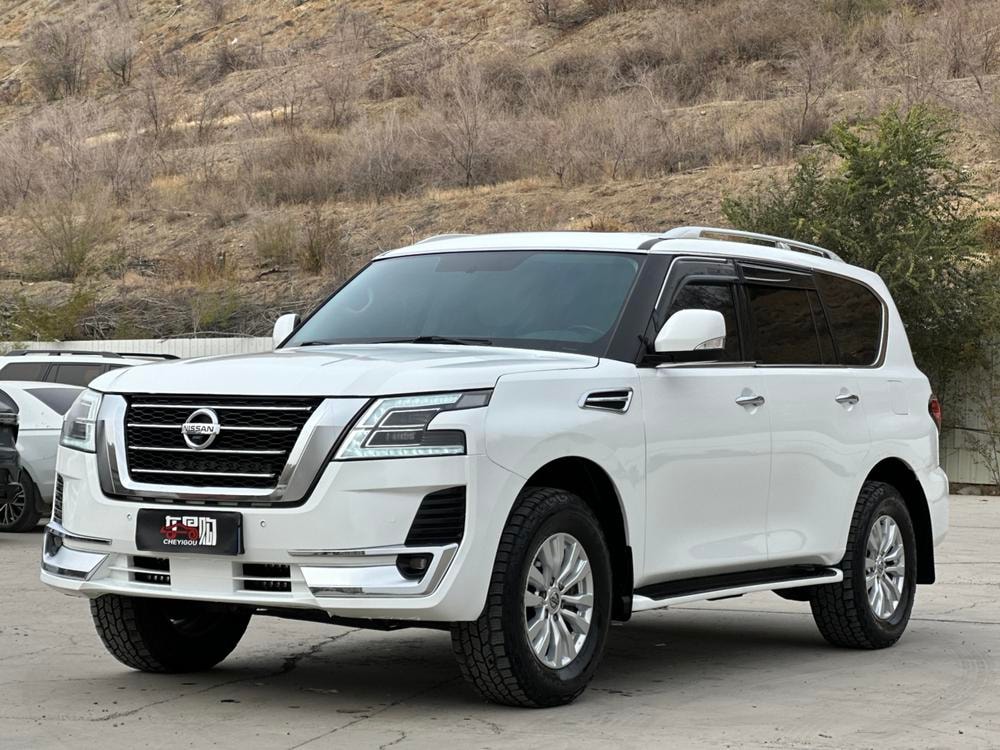 Nissan Patrol 2018 — фото автомобиля 1