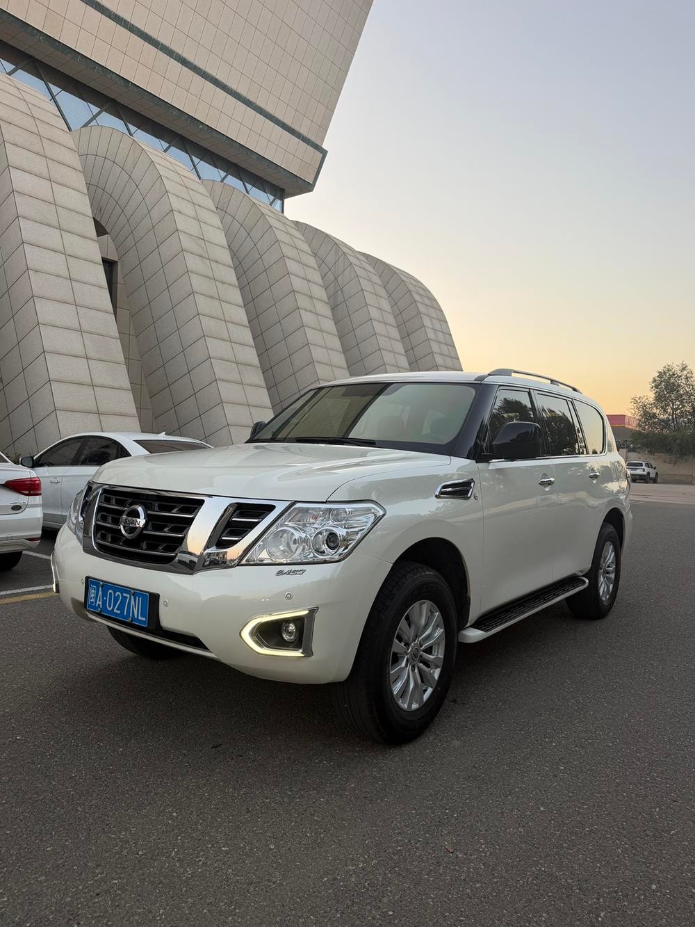 Nissan Patrol 2019 — фото автомобиля