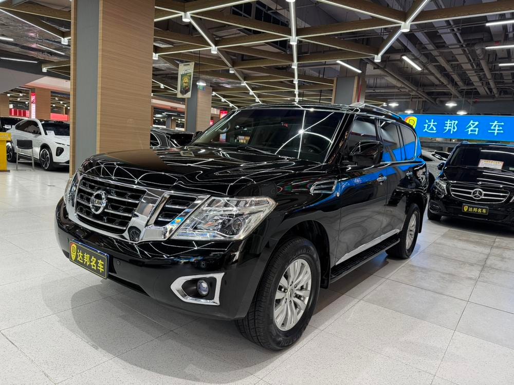 Nissan Patrol 2018 — фото автомобиля